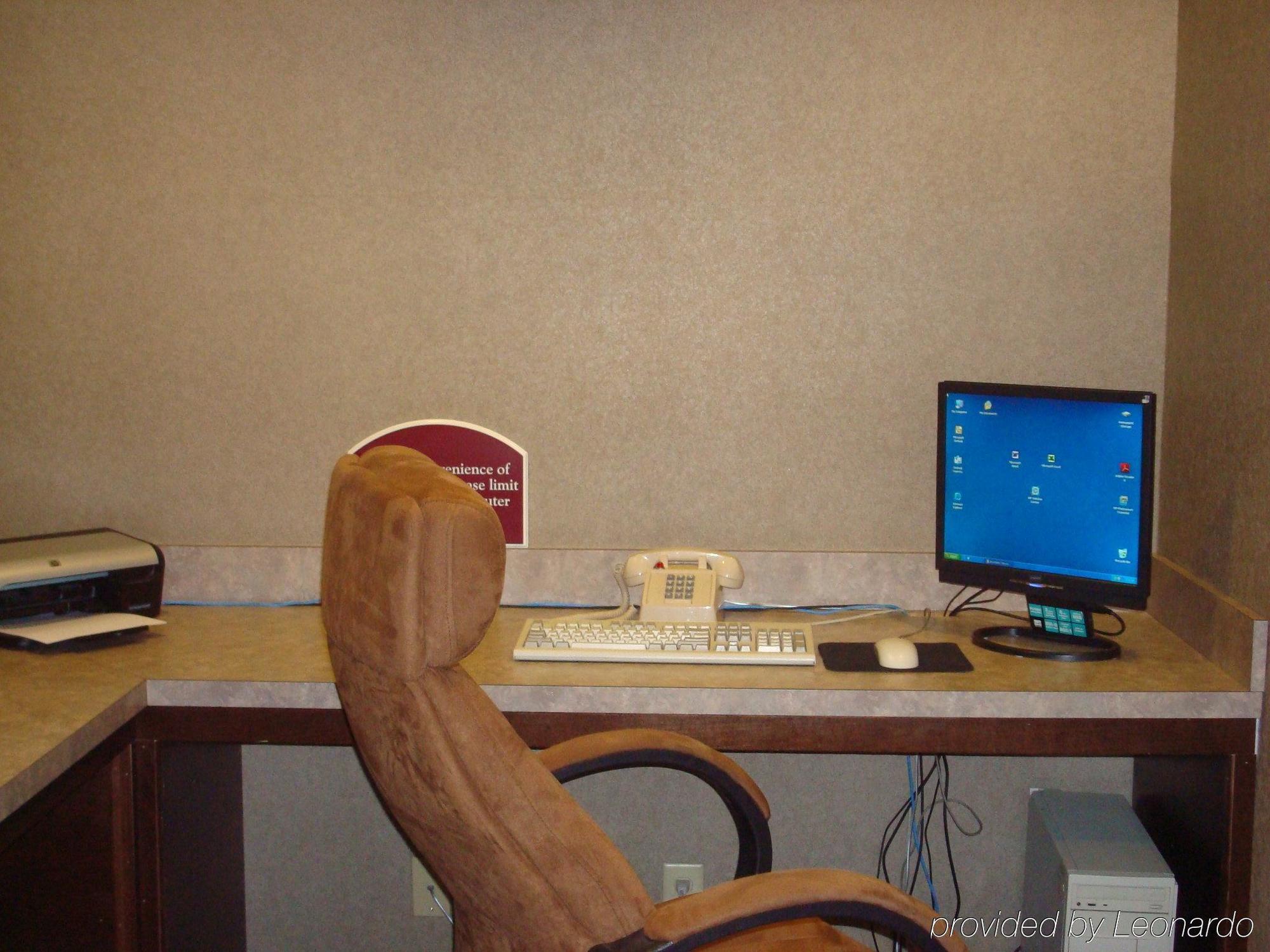 Holiday Inn Express Hotel & Suites Eagle Pass By Ihg Perniagaan gambar